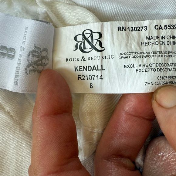 Rock & Republic ladies white jeans with silver embezzlement exc Cond SIZE 8 - Picture 14 of 15